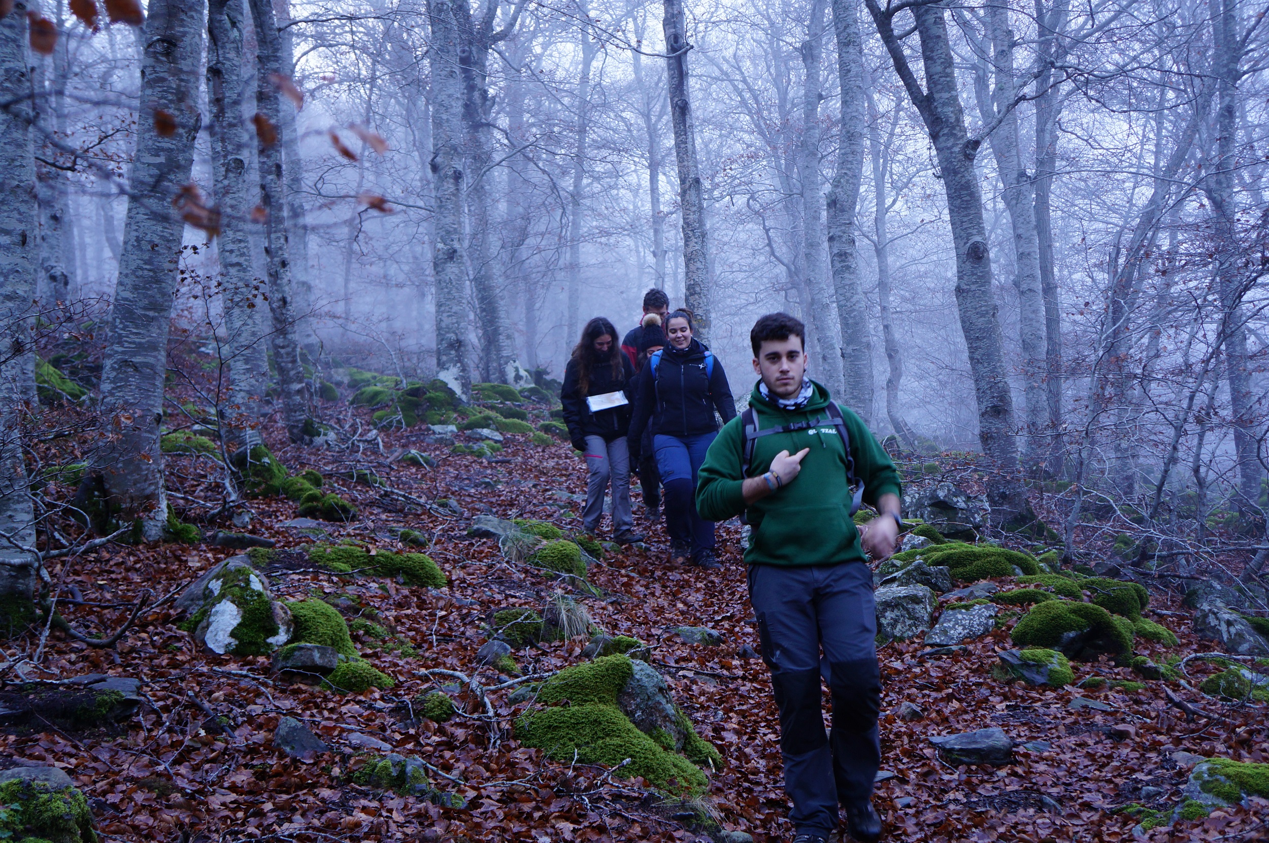 CURSO DE SEGURIDAD EN CAMPAMENTOS JUVENILES